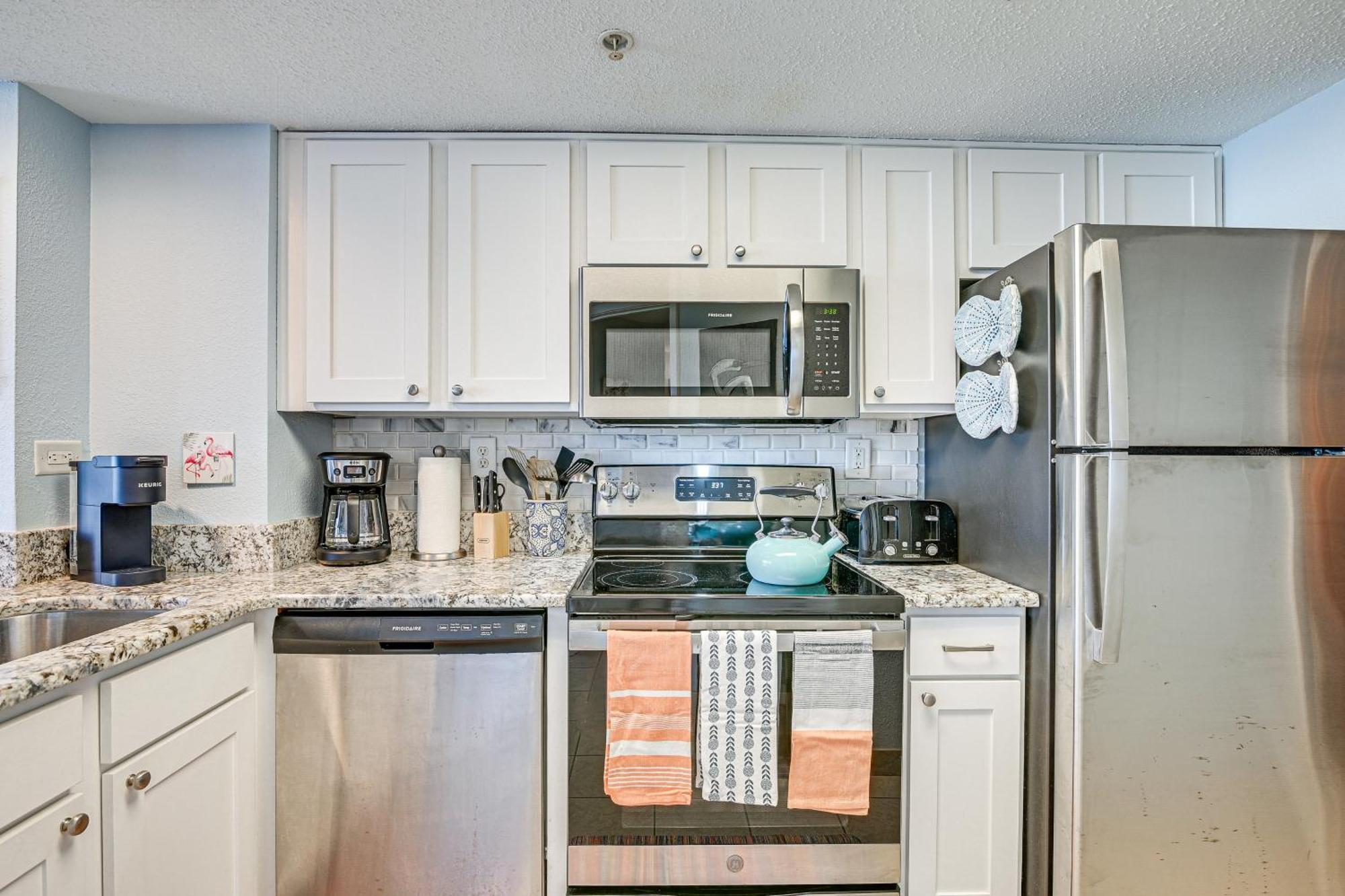 Beachy Condo With Pool Access And Steps To Boardwalk! Myrtle Beach Ngoại thất bức ảnh